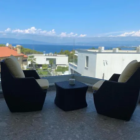 Villa Mirno More Apartments Malinska Exterior photo