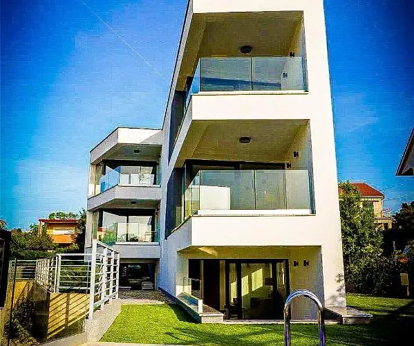 Villa Mirno More Apartments