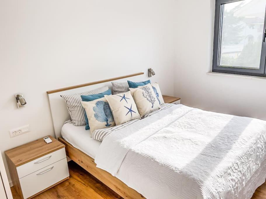 Mirno Apartment